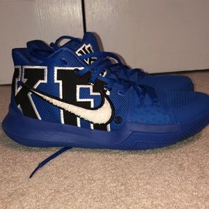 Nike Kyrie 3 ‘Duke’